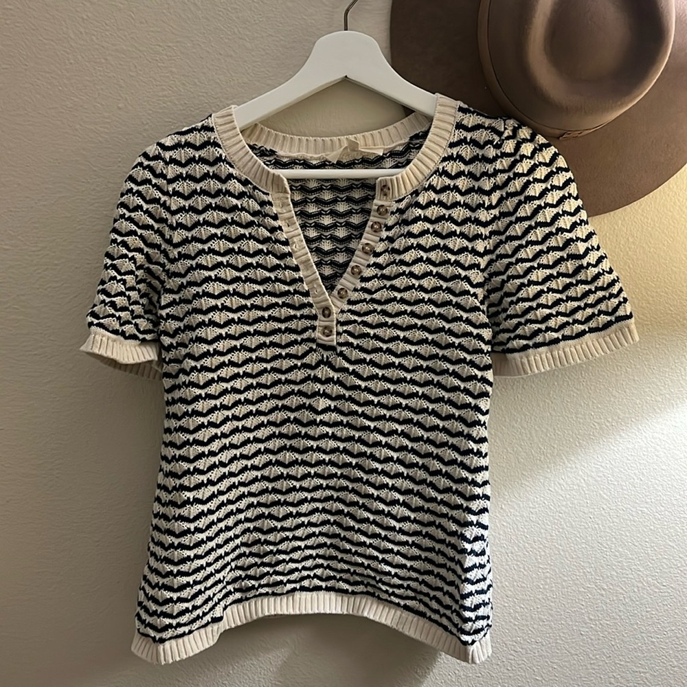 La Maille Sezane Crochet Top Short Sleeve Button Up
